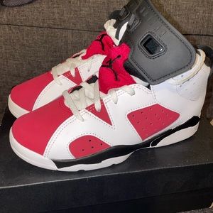 Jordan retro 6s size 2Y